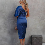 Robe Midi Asymétrique Satinée Élégante