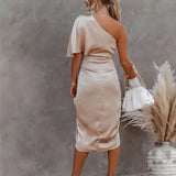 Robe Midi Asymétrique Satinée Élégante