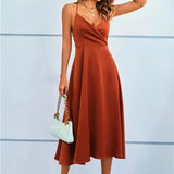 Robe Midi Satinée Dos Nu Élégante