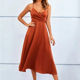 Robe Midi Satinée Dos Nu Élégante