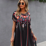 Robe Courte Brodée à Col Rond