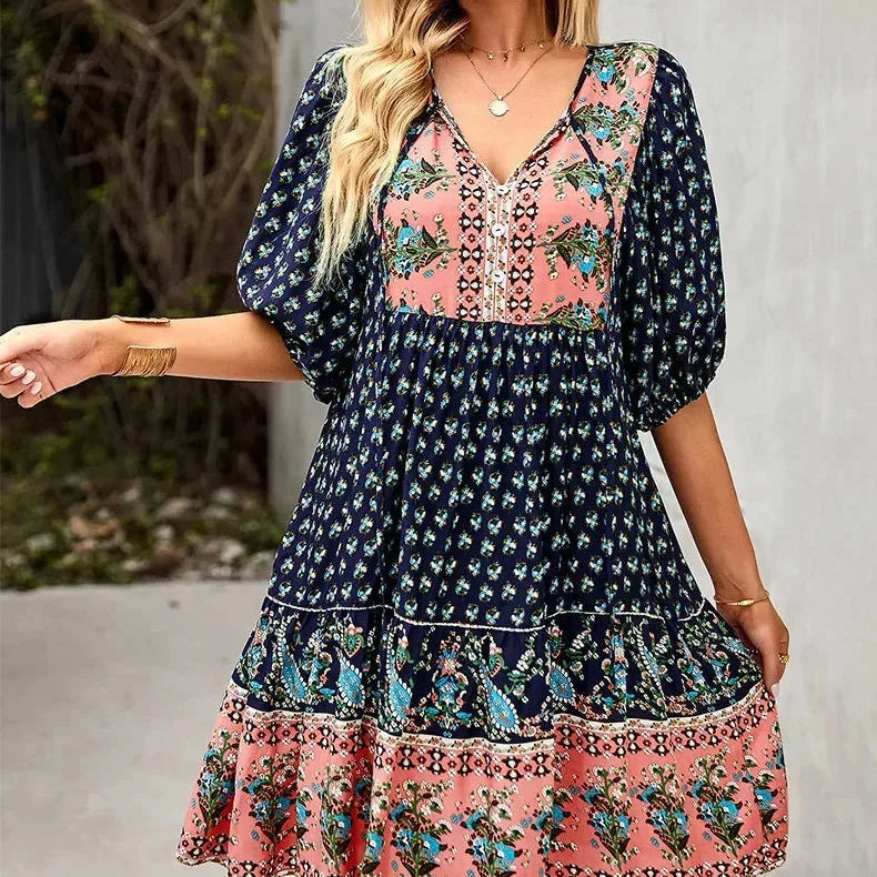 Robe Courte Imprimée à Col V