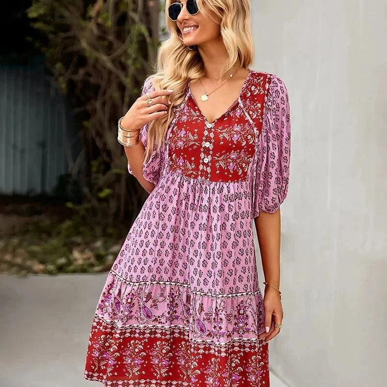 Robe Courte Imprimée à Col V