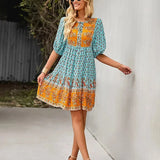 Robe Courte Imprimée à Col V