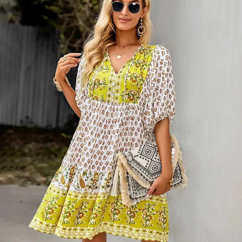 Robe Courte Imprimée à Col V