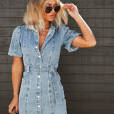 Robe Chemise Courte en Denim Ajustée