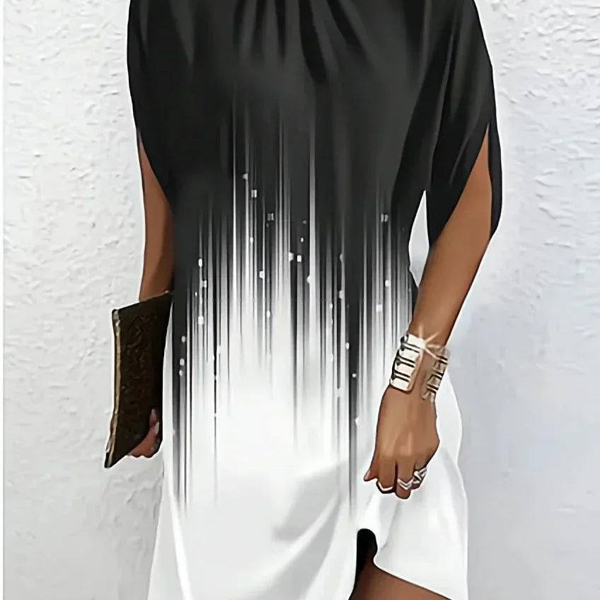 Robe Courte Unie à Col Rond