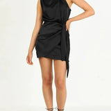 Robe Courte Satinée à Col Drapé