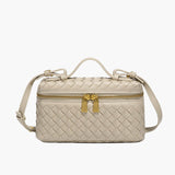 Sac à main tressé compact en cuir vegan