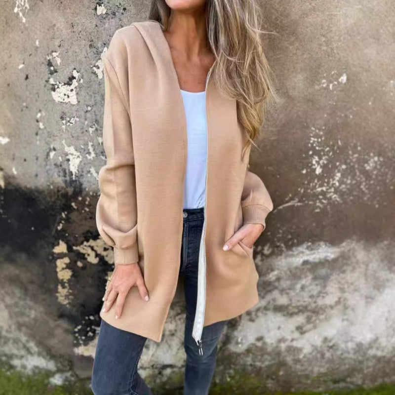 Veste femme zippée unie au design minimaliste
