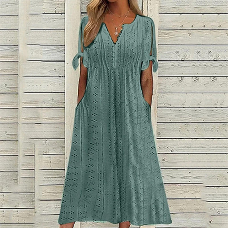Robe Longue Broderie Anglaise Col V Coupe Évasée Été Chic