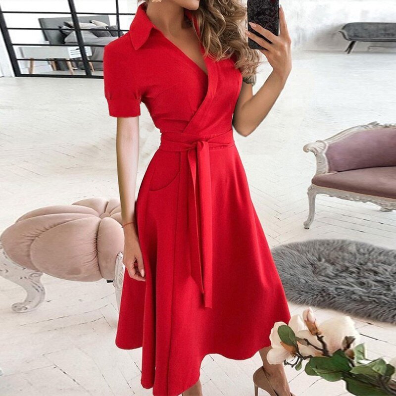 Robe Midi Évasée Taille Ceinturée Manches Courtes Élégance Chic