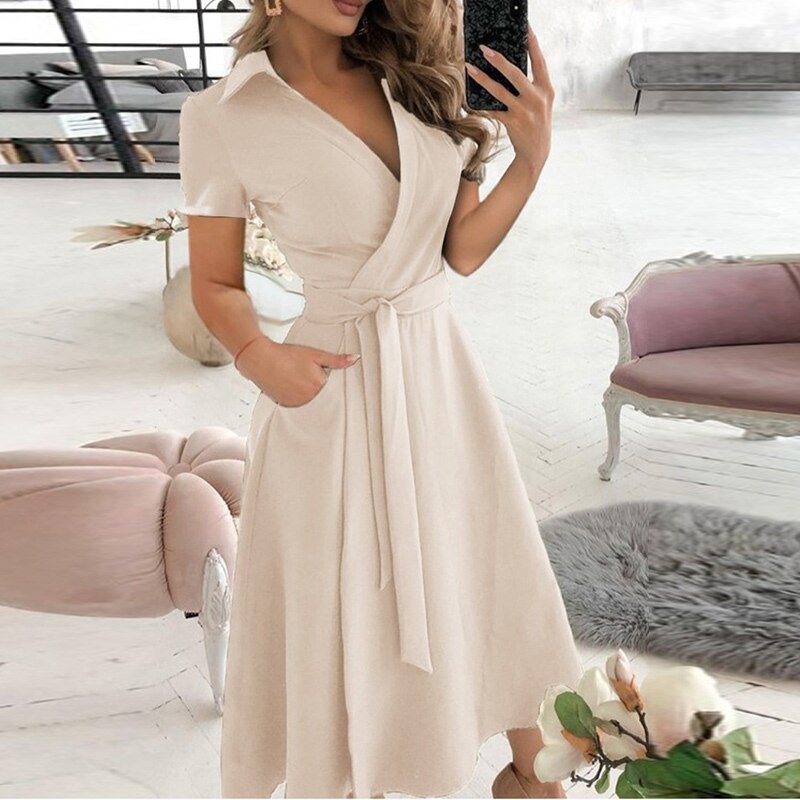 Robe Midi Évasée Taille Ceinturée Manches Courtes Élégance Chic