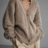 Cardigan femme oversize duveteux col V boutonné