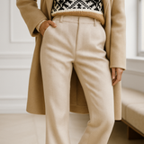 Pantalon Élégant Taille Haute Coupe Structurée Confort Chic